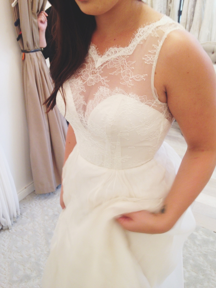 Bravwel/wedding dress shopping8